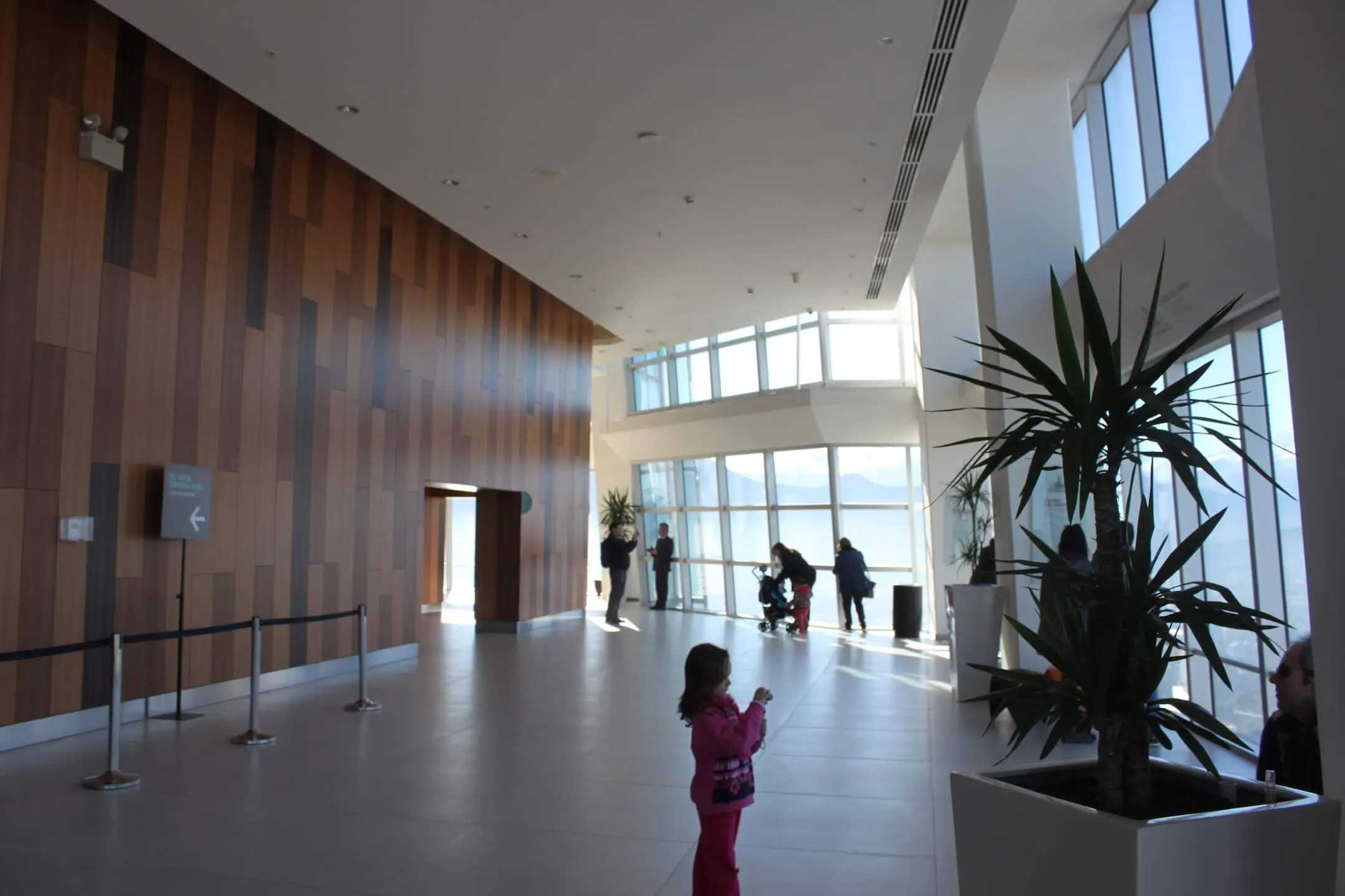 Costanera Lobby